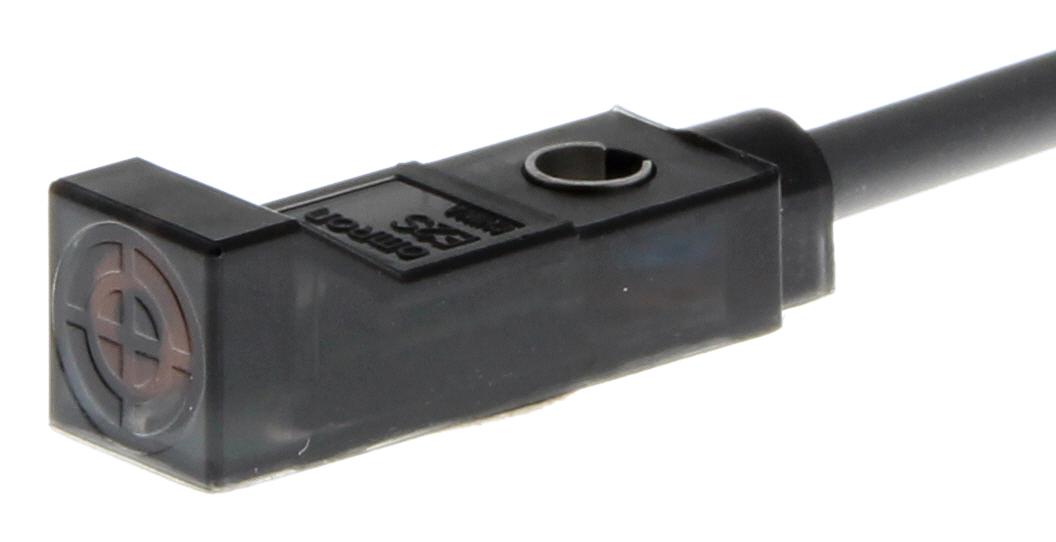 Omron E2S-Q25 2M Proximity Sensor, 2.5mm, Pnp/spst-No