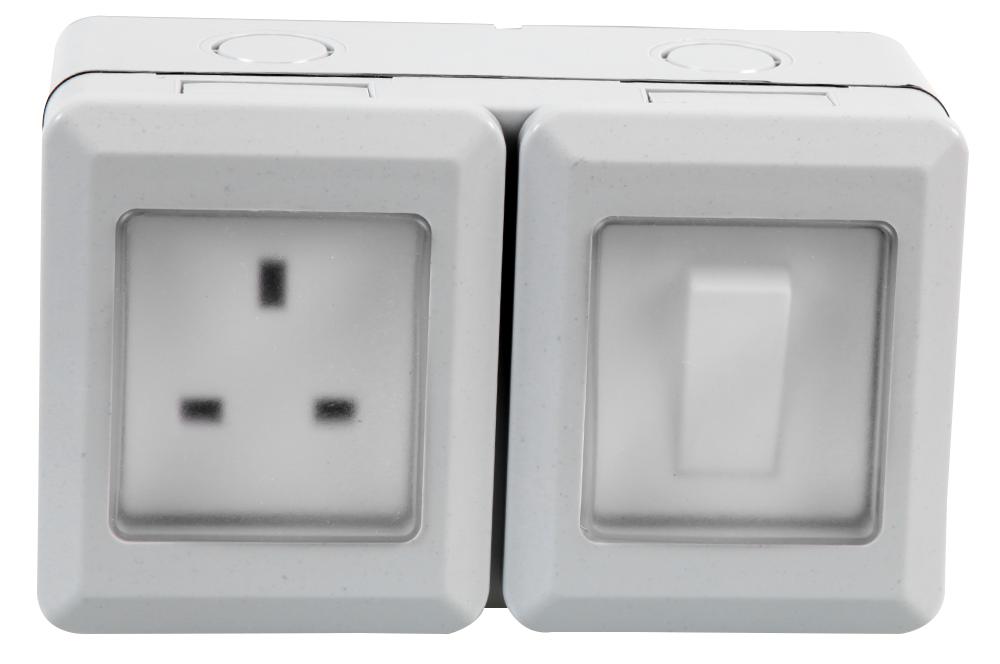 Pro Elec Pel00890 Switch And 13A Socket Ip55