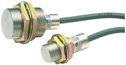 Omron Industrial Automation E2E-X5Mf1-M1 Inductive Proximity Sensor